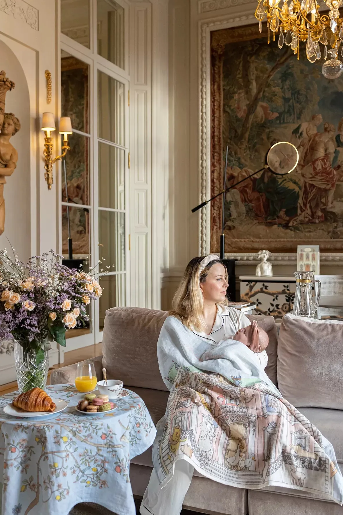 Carré – Monceau Mansion with Gift Box