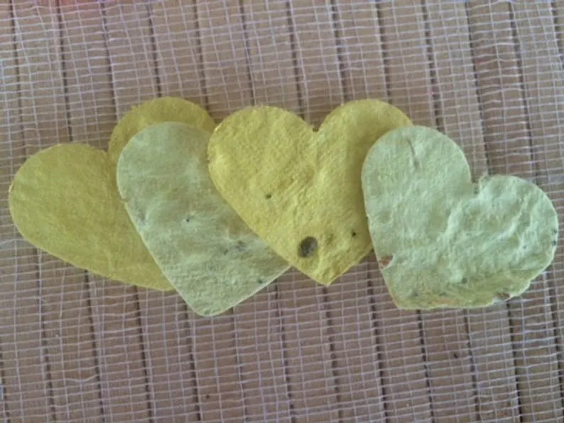 Plantable Hearts Paper favors