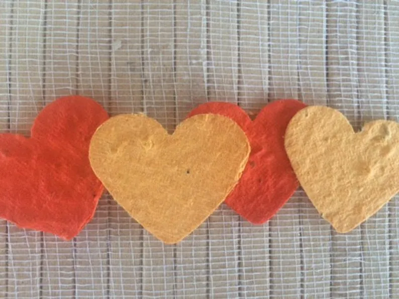 Plantable Hearts Paper favors